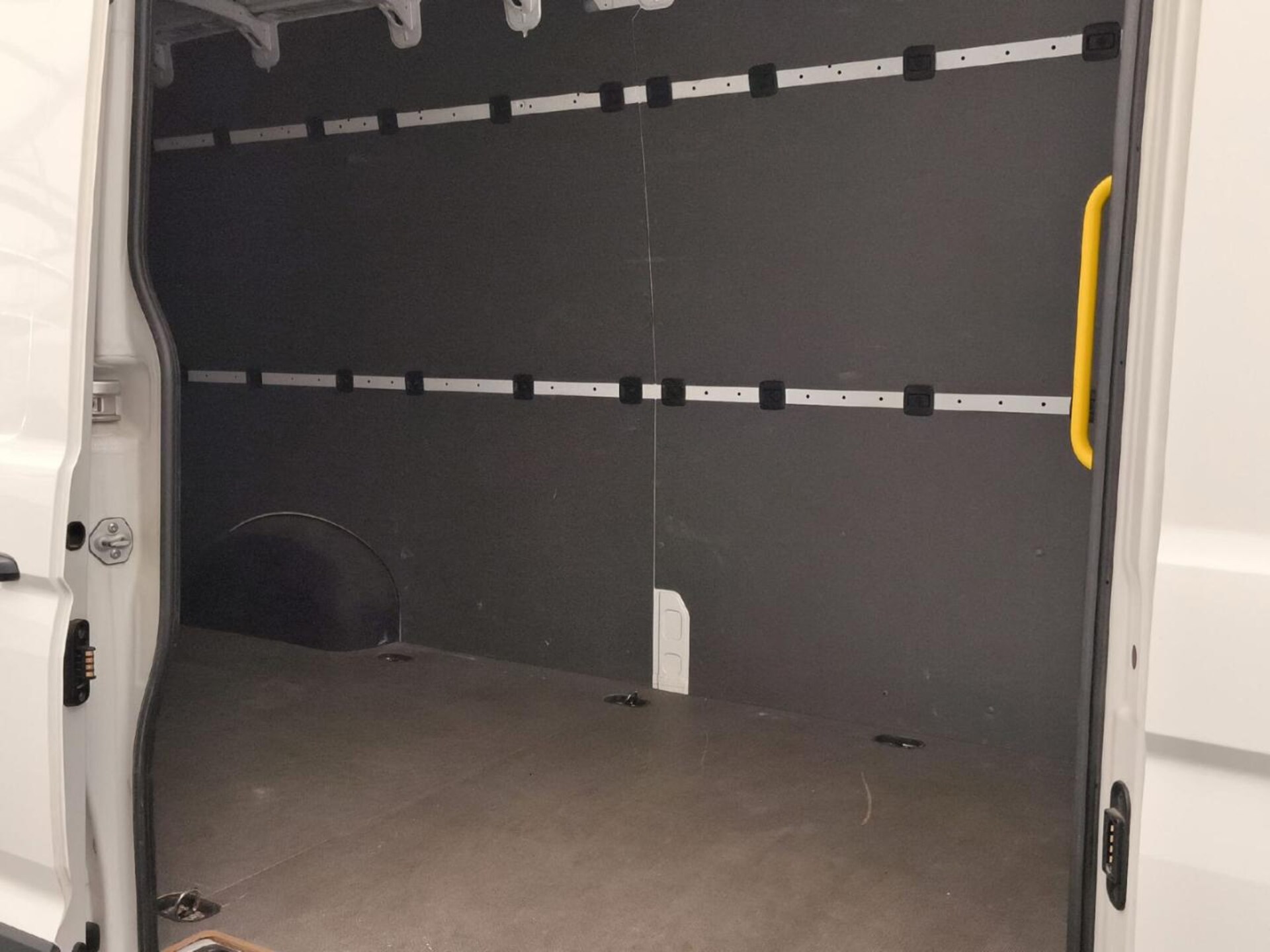 Volkswagen Crafter Kasten langer Radstand