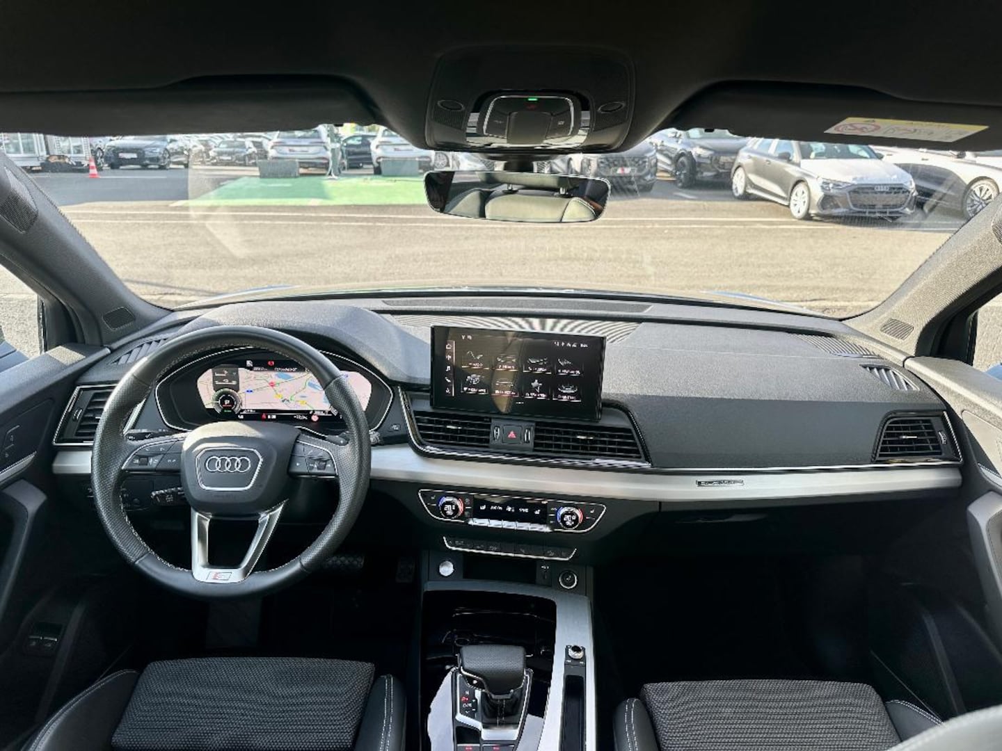 Bild über Audi Q5 Sportback TFSI e S line business 50 TFSI e quattro S tronic - für weitere Informationen kontaktieren Sie den Audi Partner