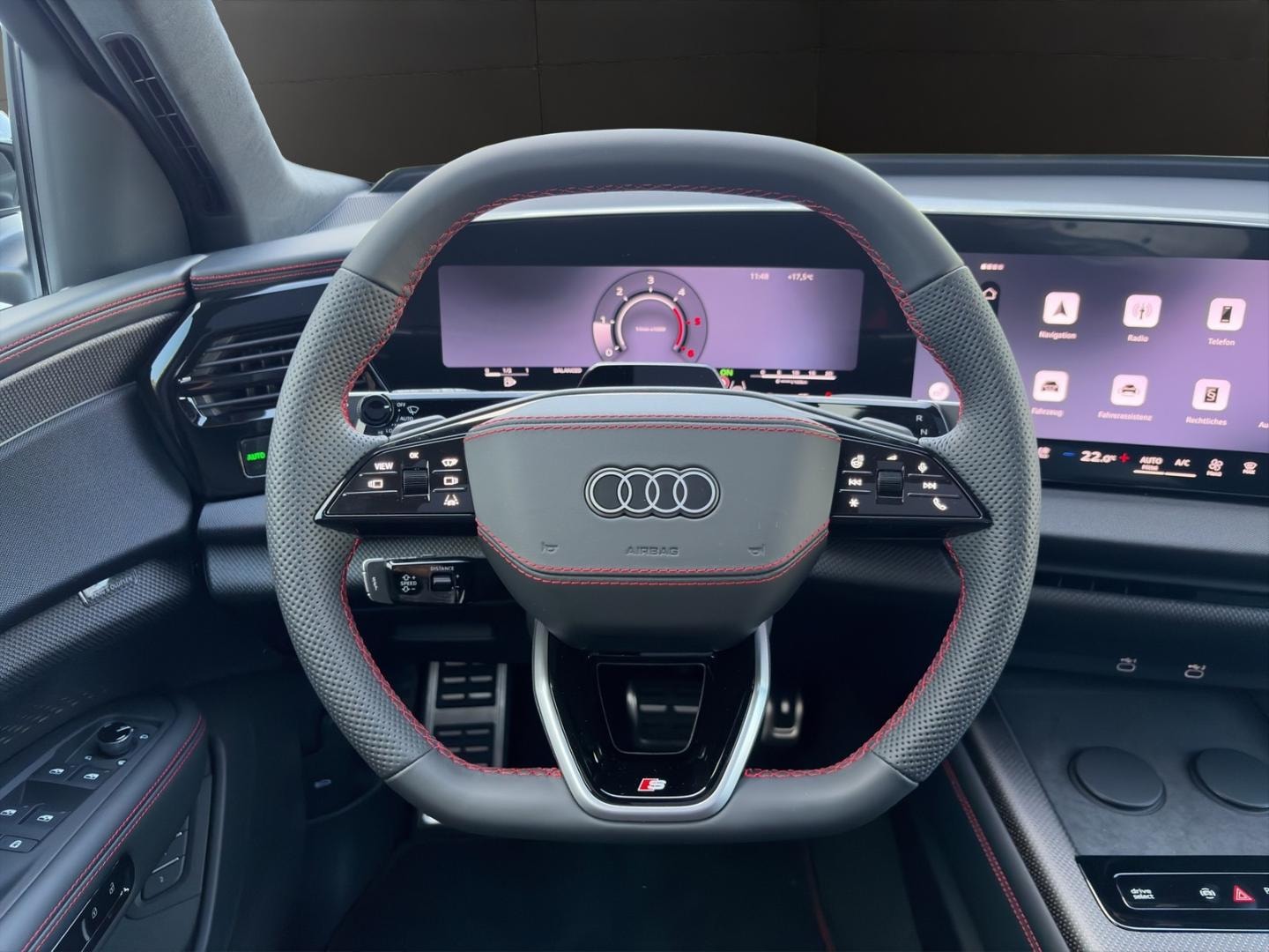 Bild über Audi Q7 SUV TDI quattro 220 kW tiptronic - für weitere Informationen kontaktieren Sie den Audi Partner