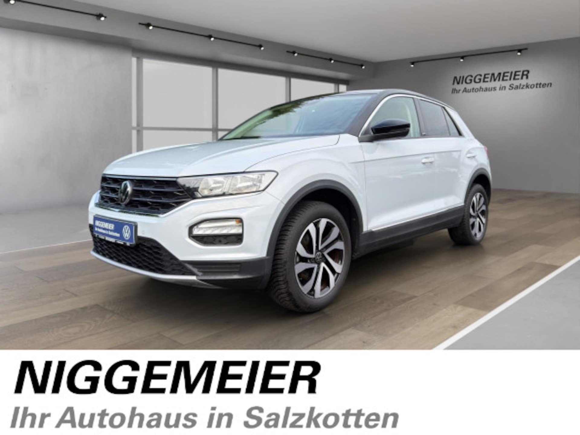 Volkswagen T-Roc — Volkswagen T-Roc T-Roc 1.5TSI ACTIVE NAVI+AHK+EL.HECKKL.+ACC