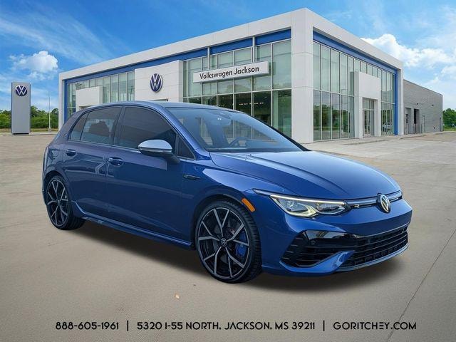 Photo of 2022 Volkswagen Golf R
