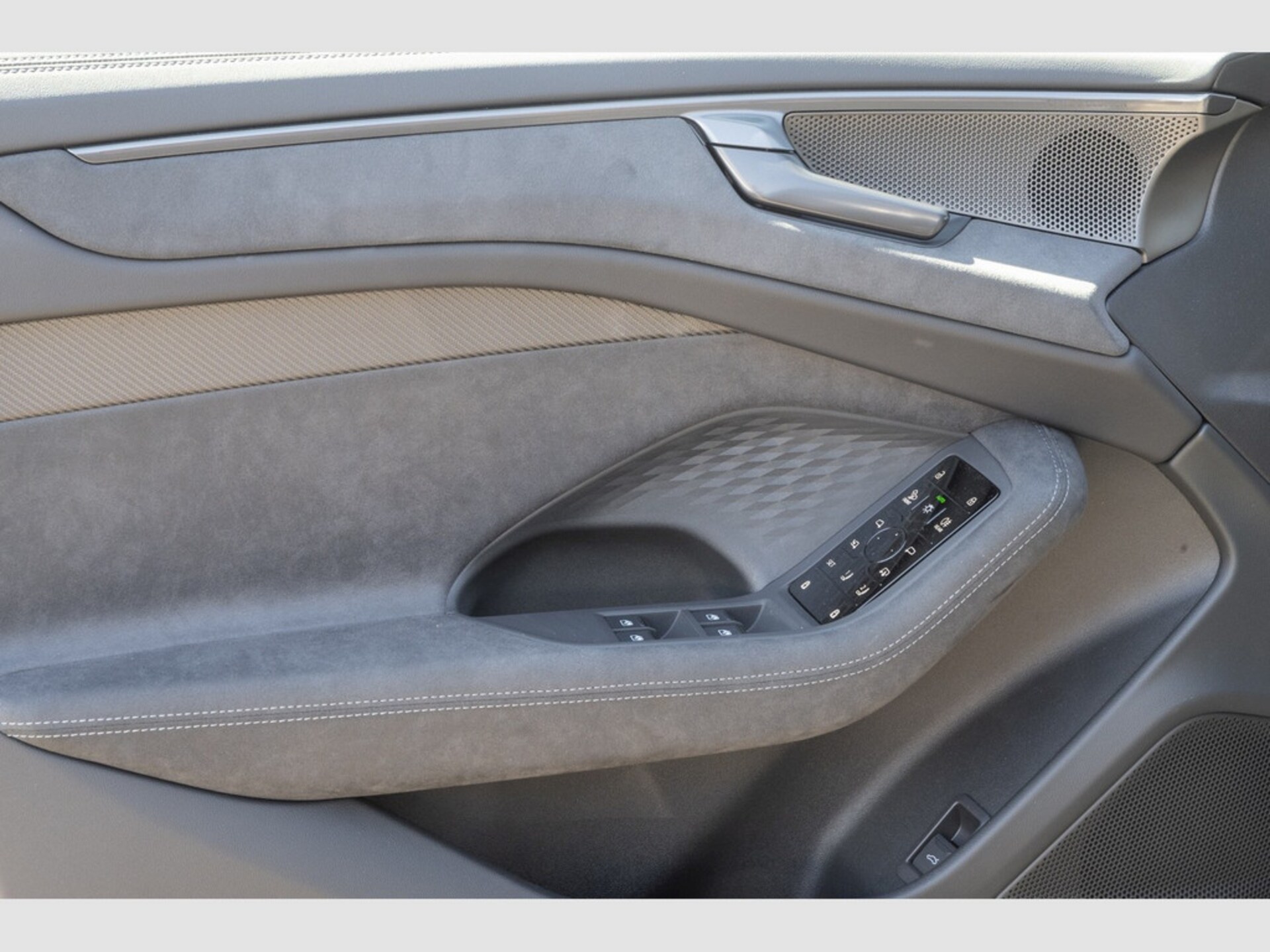 Audi A6 Avant edition one