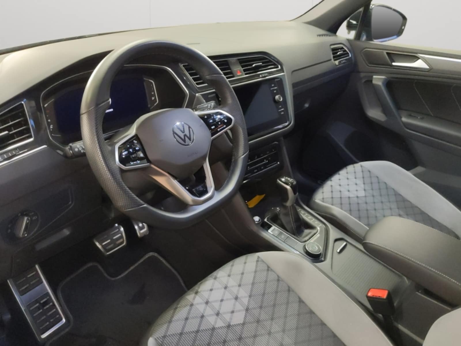 Volkswagen Tiguan – Bild 15
