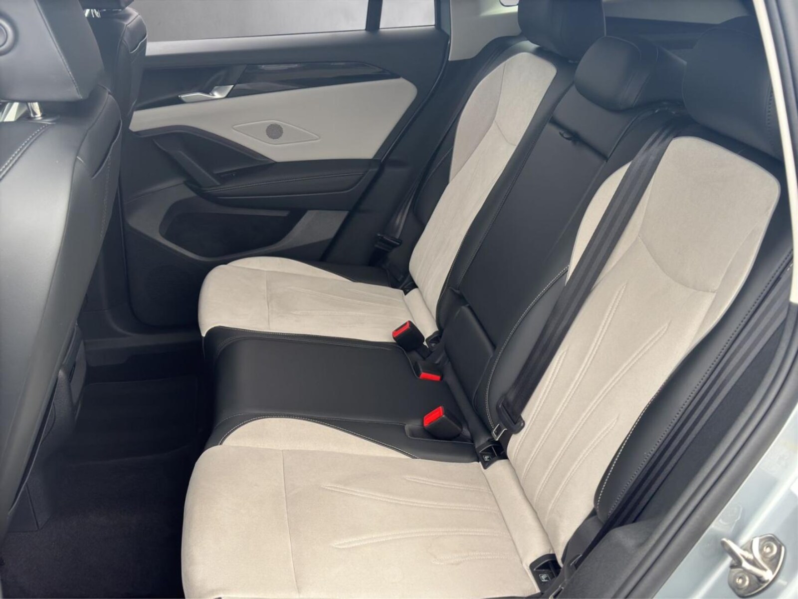 Volkswagen Tiguan – Bild 12