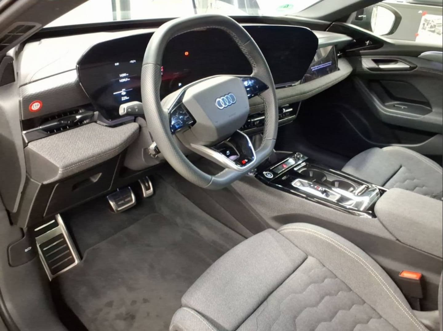Bild über Audi A6 Avant e-tron e-tron quattro - für weitere Informationen kontaktieren Sie den Audi Partner