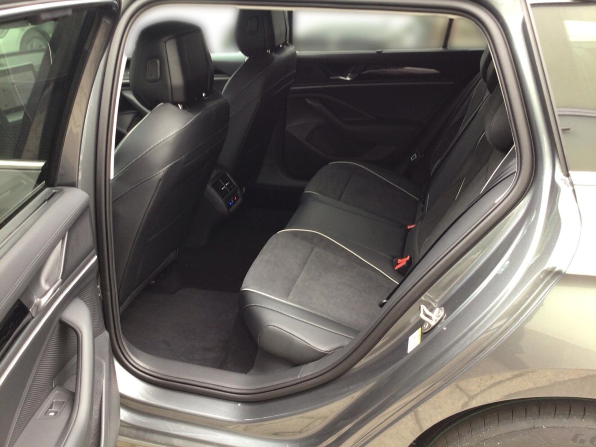 Volkswagen Passat Elegance