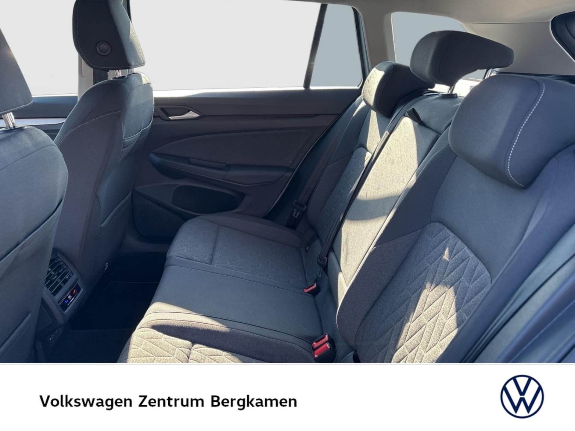 Volkswagen Golf Variant Life