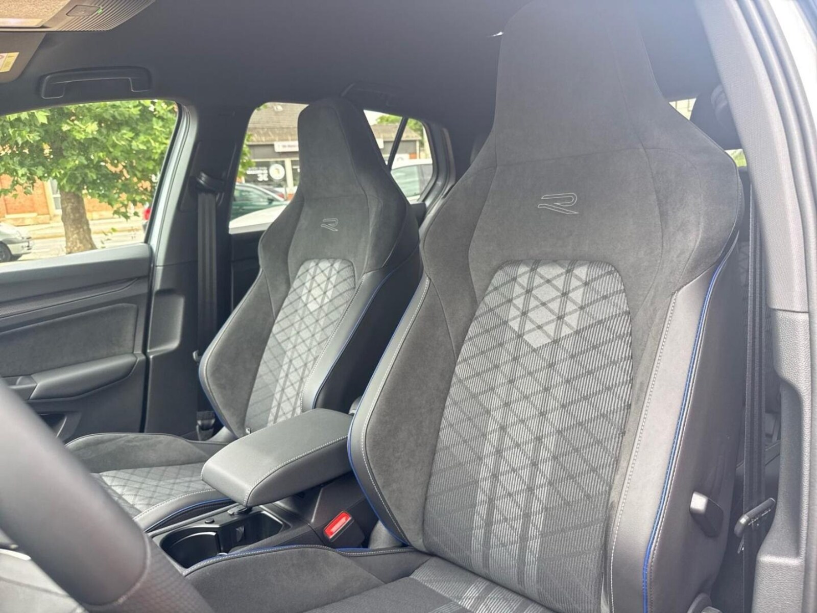 Volkswagen Golf – Bild 9