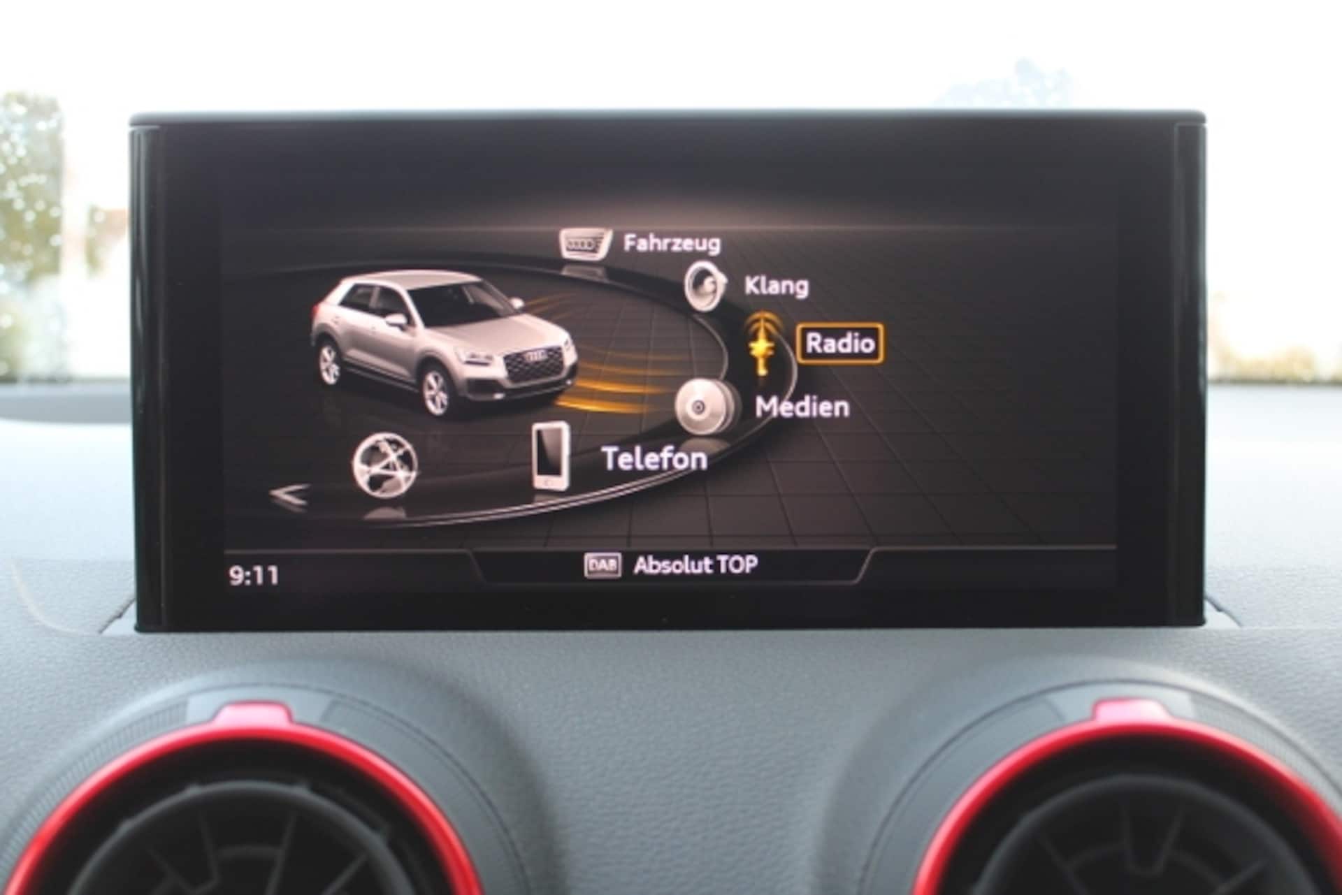 Audi Q2 S line