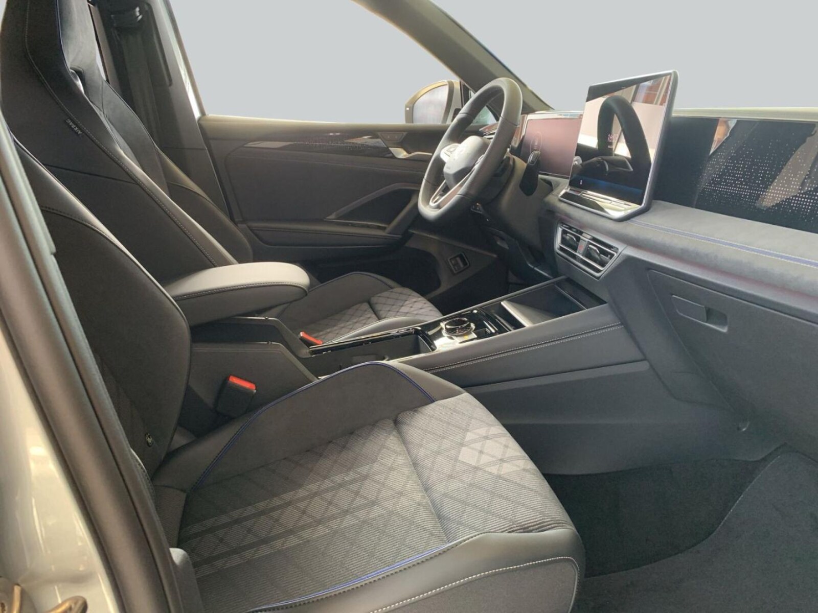 Volkswagen Tiguan – Bild 12