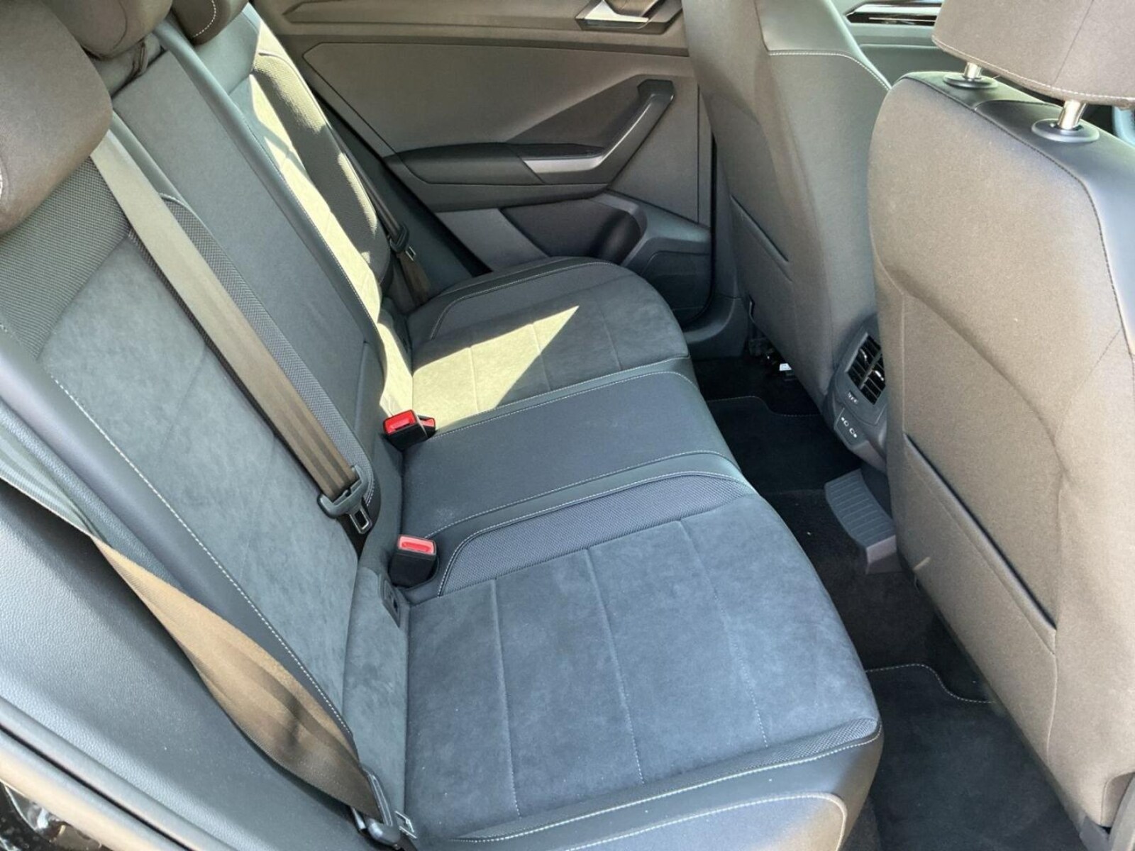Volkswagen T-Roc – Bild 15