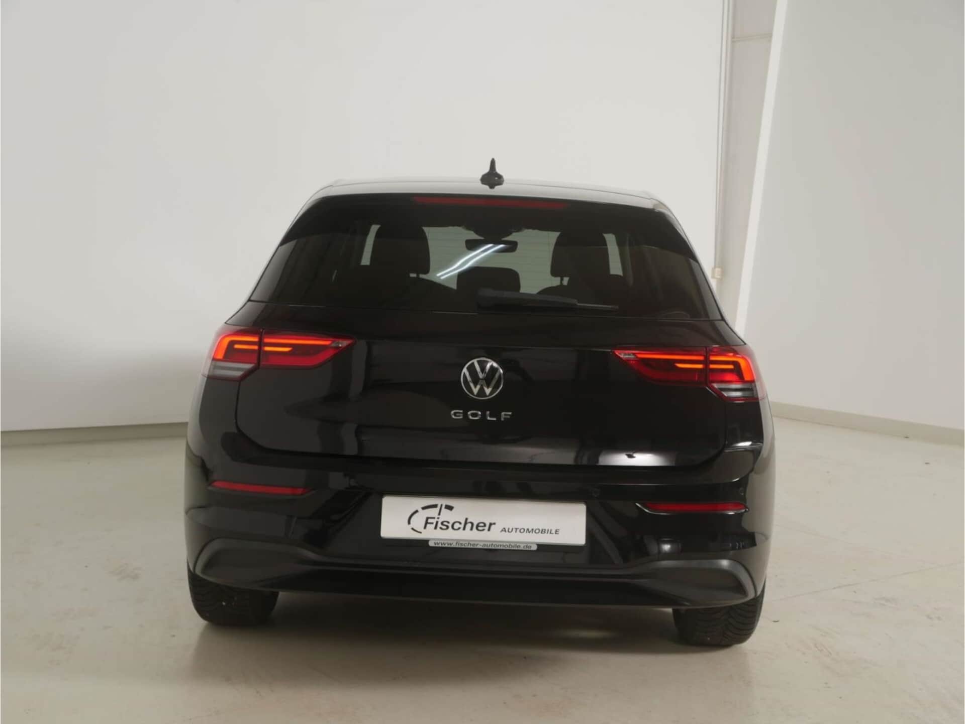 Volkswagen Golf Life