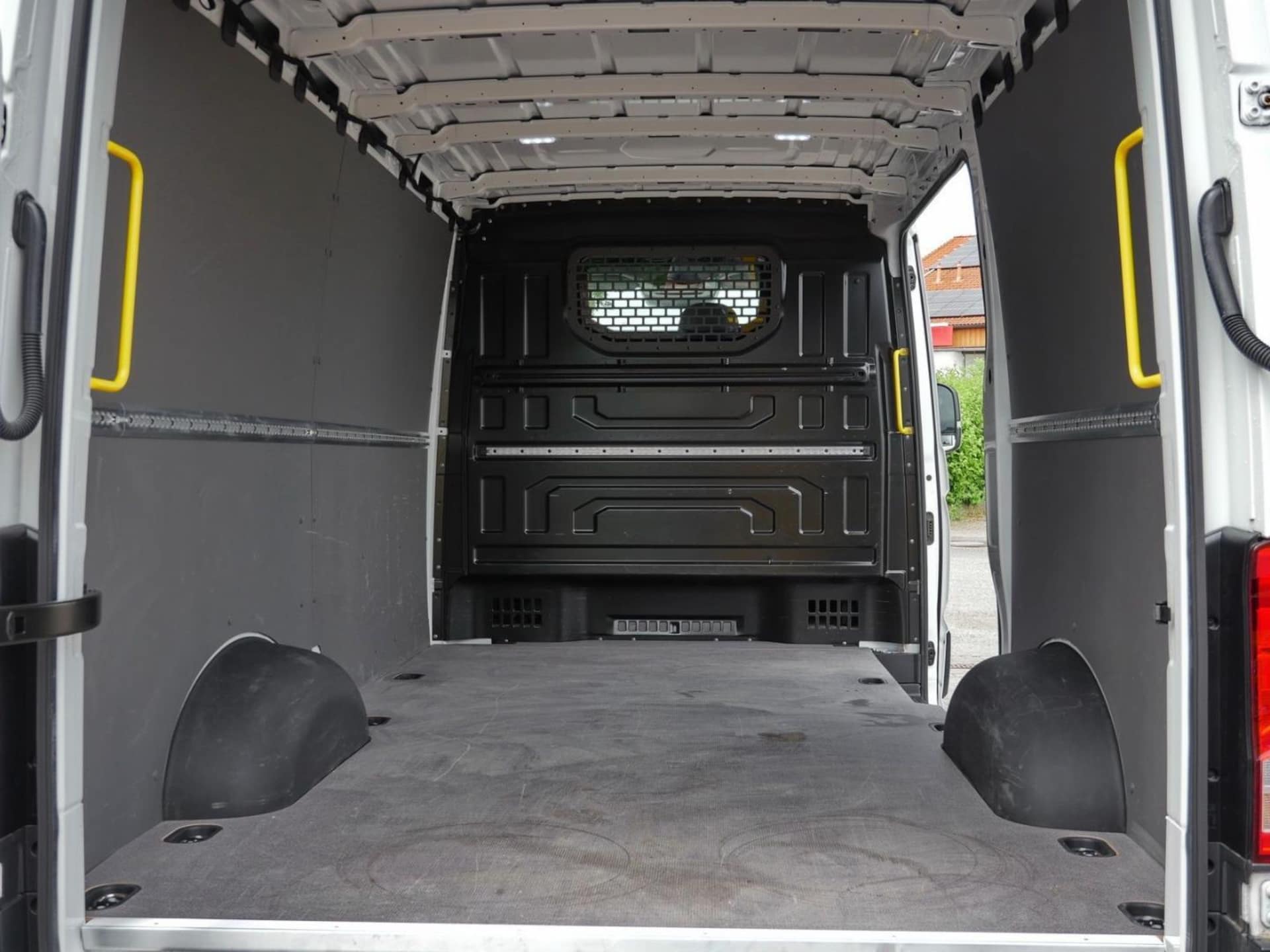 Volkswagen Crafter Kasten mittlerer Radstand