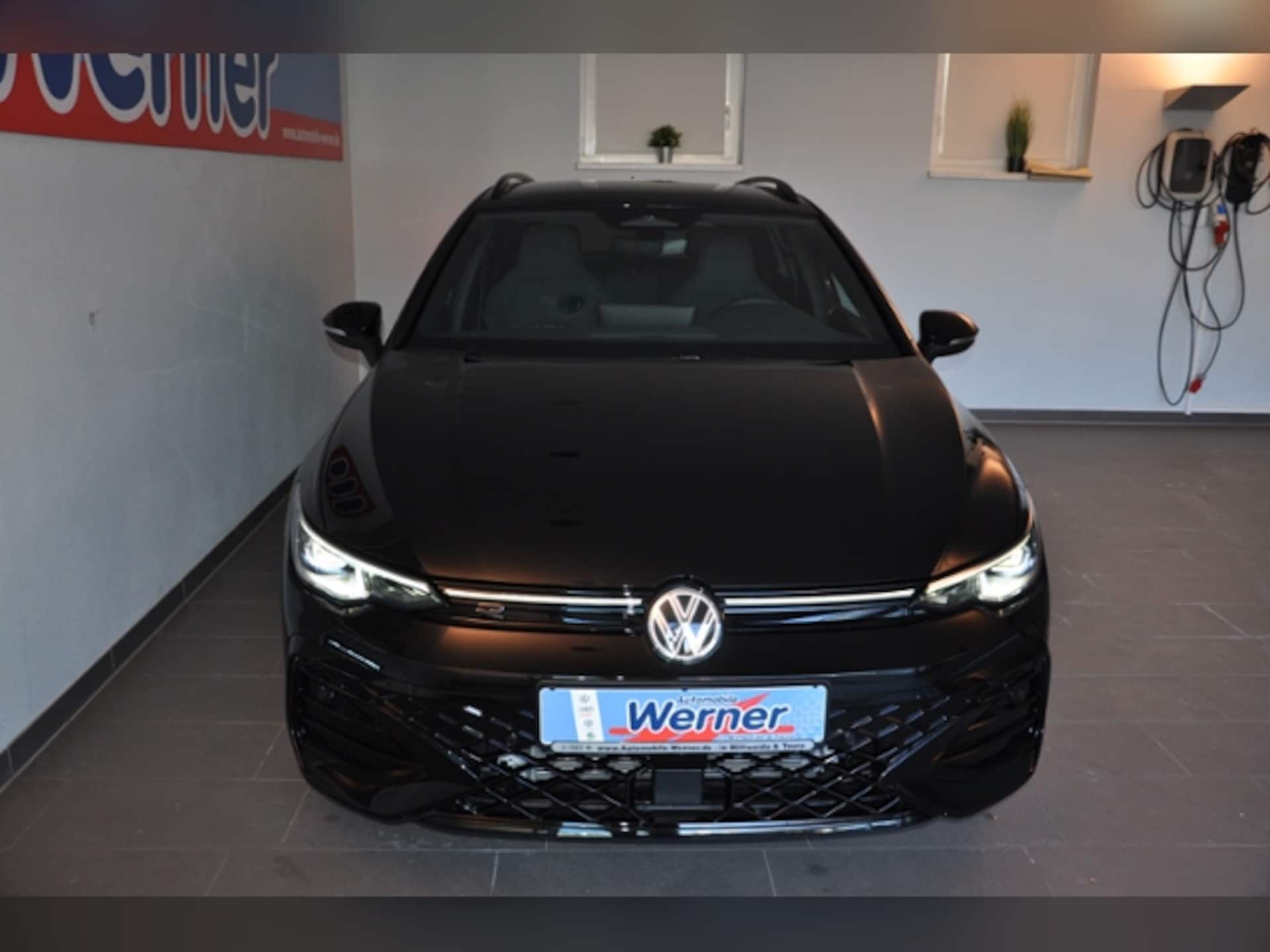 Volkswagen Golf Variant R-Line