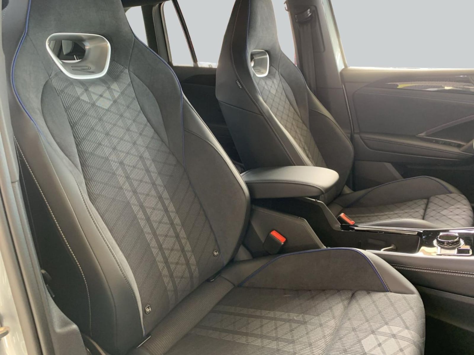 Volkswagen Tiguan – Bild 15