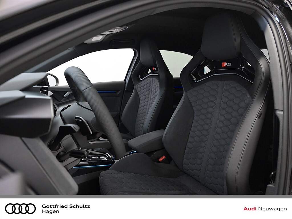 Image about Audi RS 3 Limousine TFSI quattro S tronic