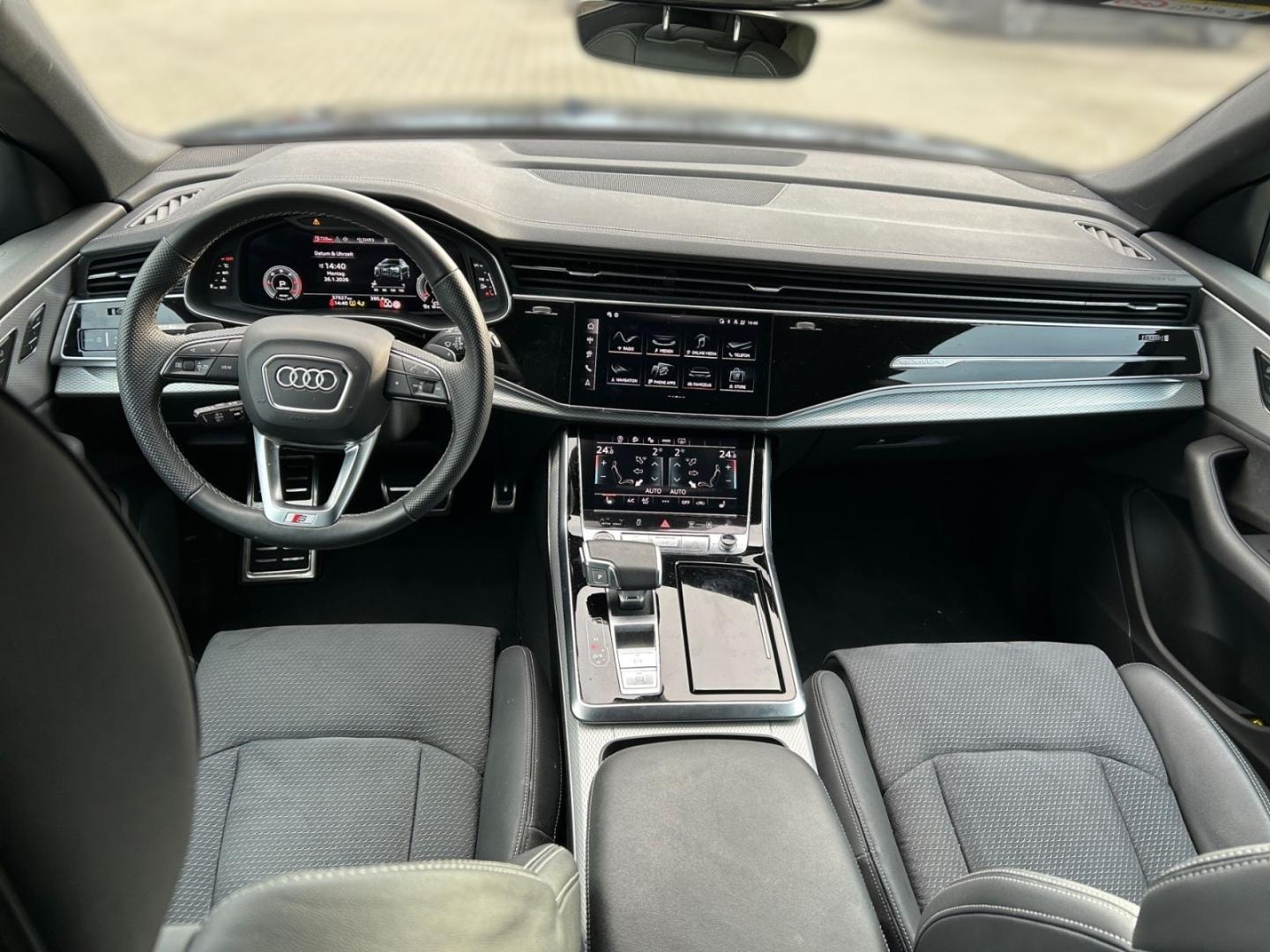 Bild über Audi Q8 SUV 45 TDI quattro tiptronic - für weitere Informationen kontaktieren Sie den Audi Partner
