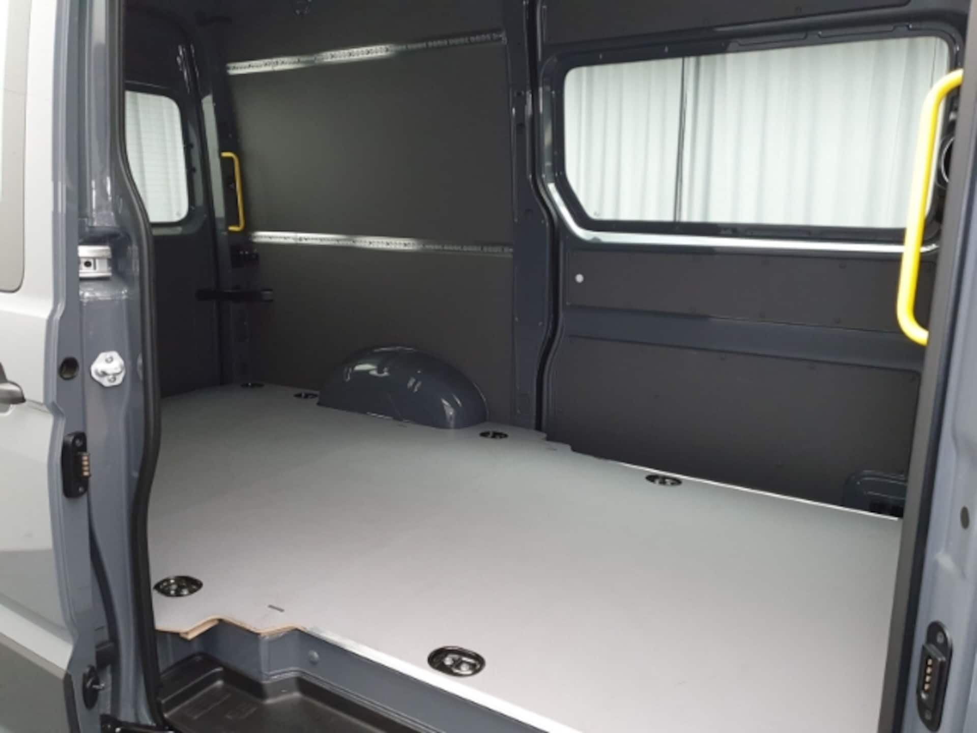 Volkswagen Crafter Kasten mittlerer Radstand