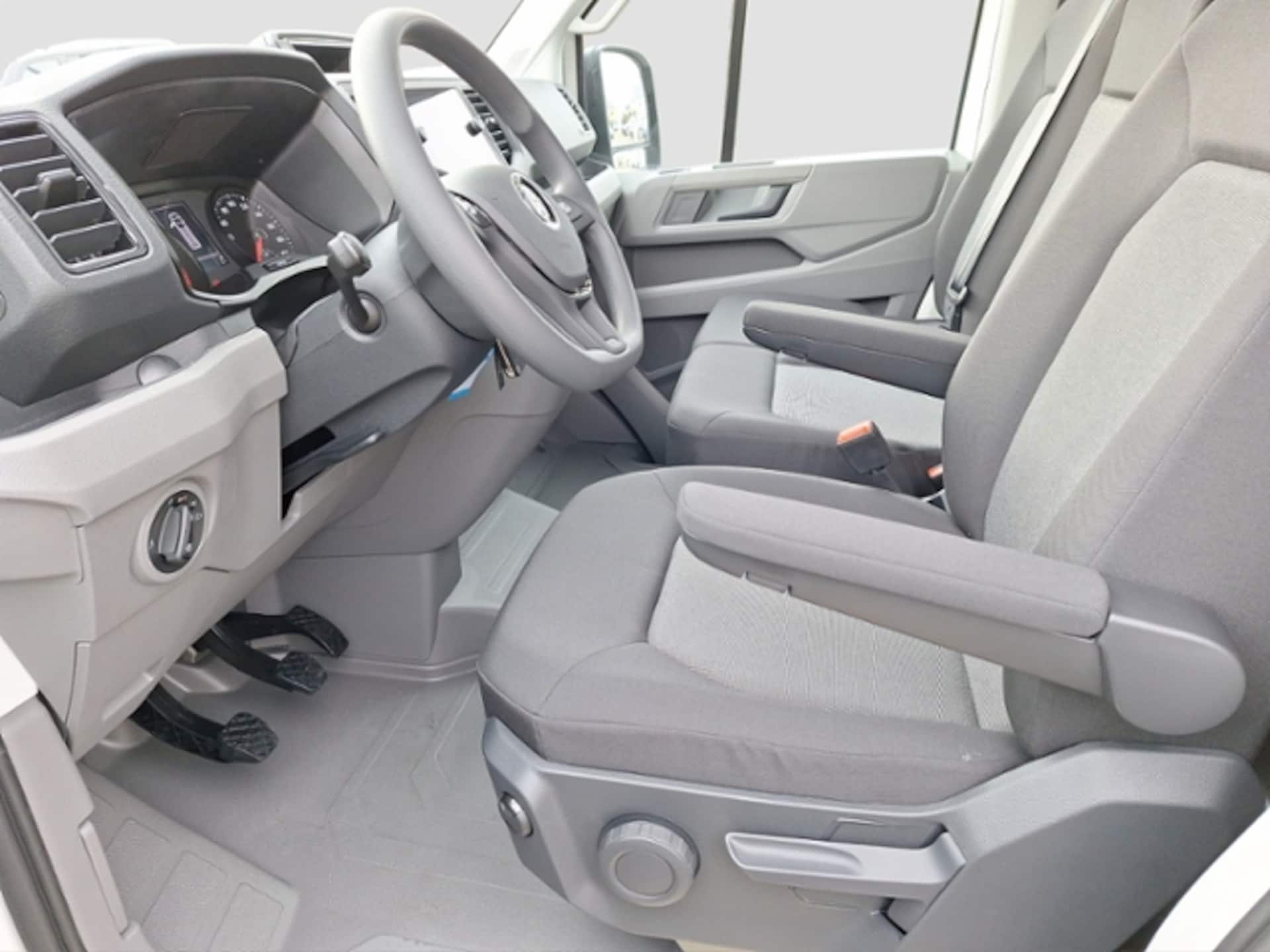 Volkswagen Crafter Kasten langer Radstand