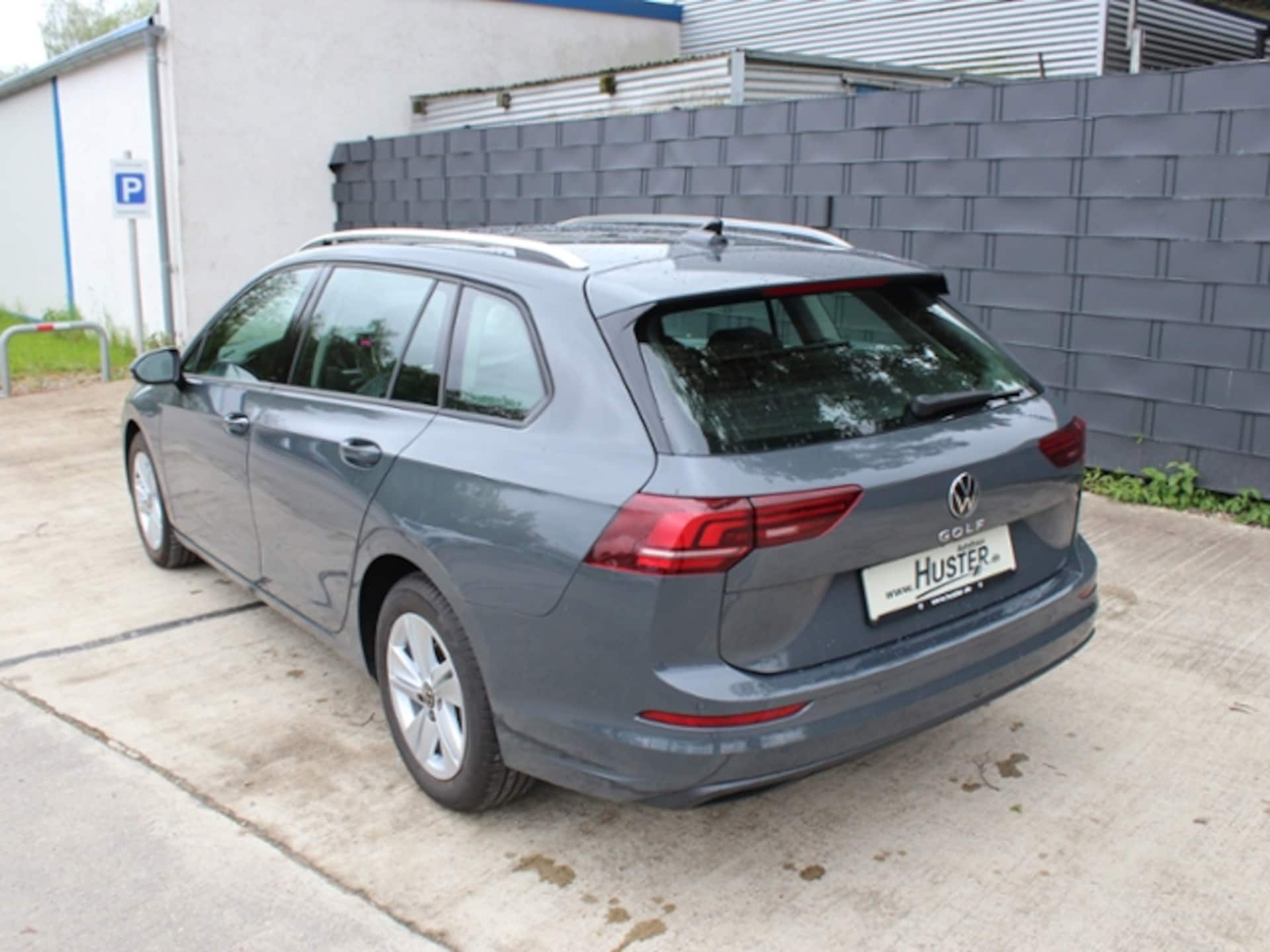 Volkswagen Golf Variant Life