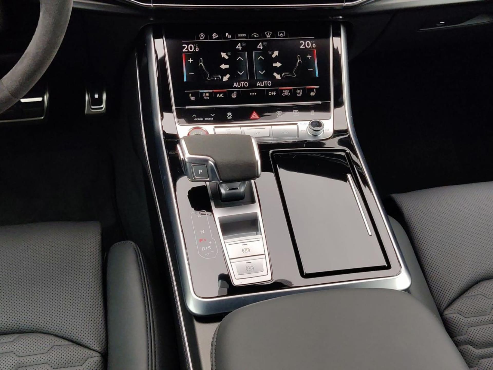Audi RS Q8 SUV performance