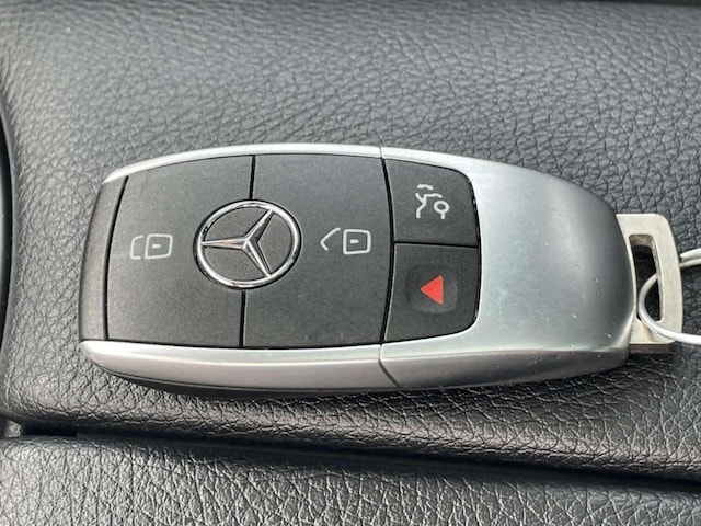 2020 Mercedes-Benz GLC 300