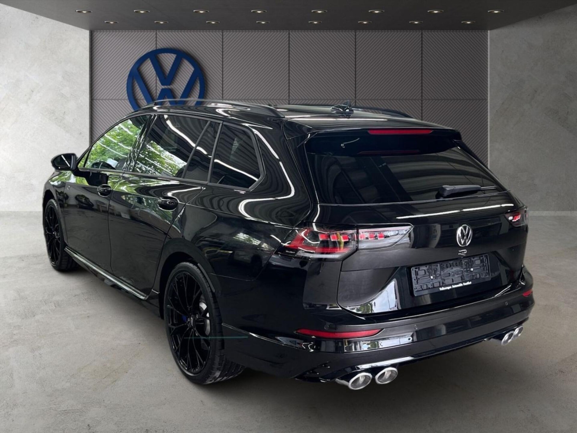 Volkswagen Golf Variant R
