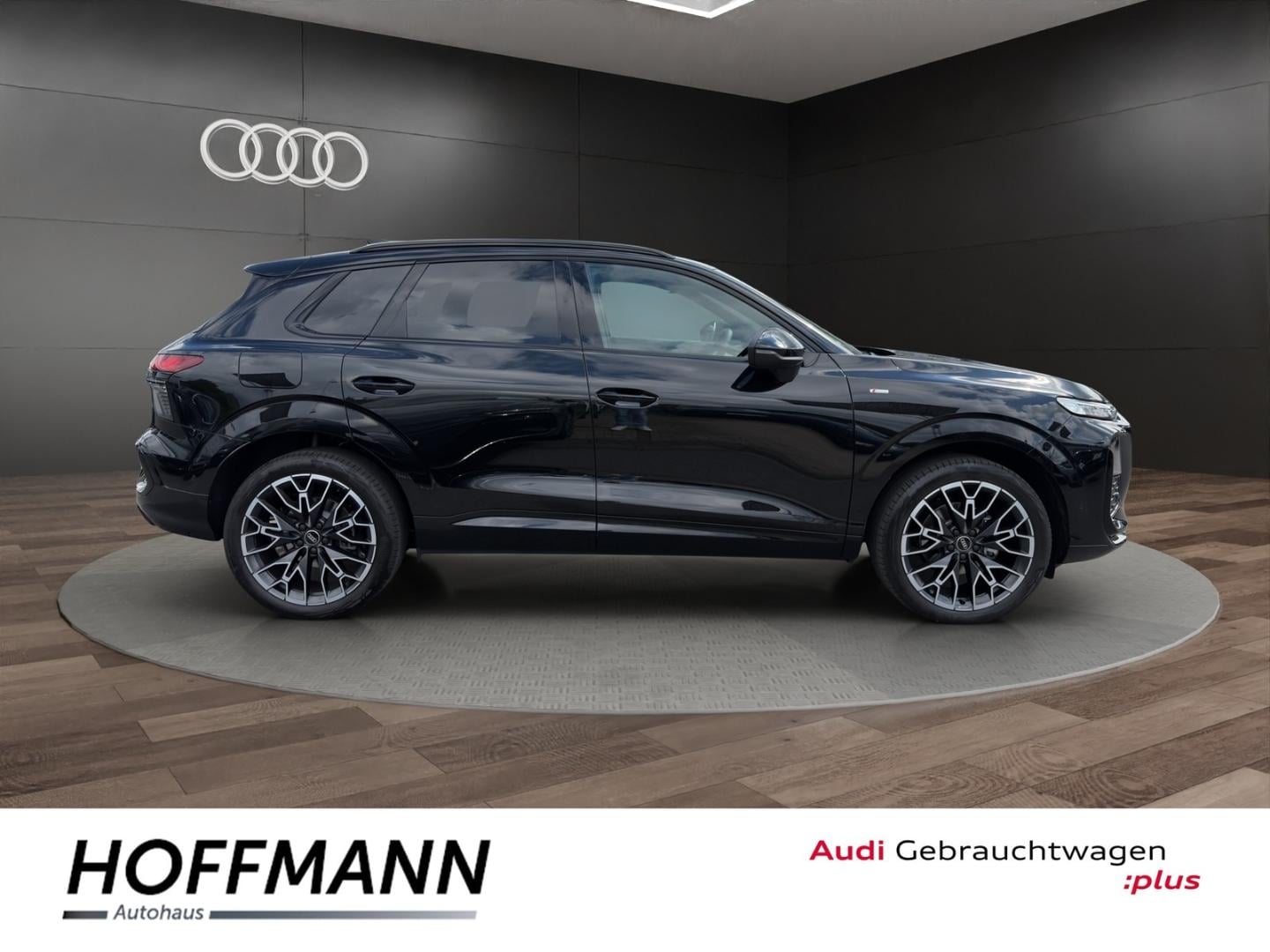 Bild über Audi Q3 SUV TFSI 110 kW S tronic - für weitere Informationen kontaktieren Sie den Audi Partner