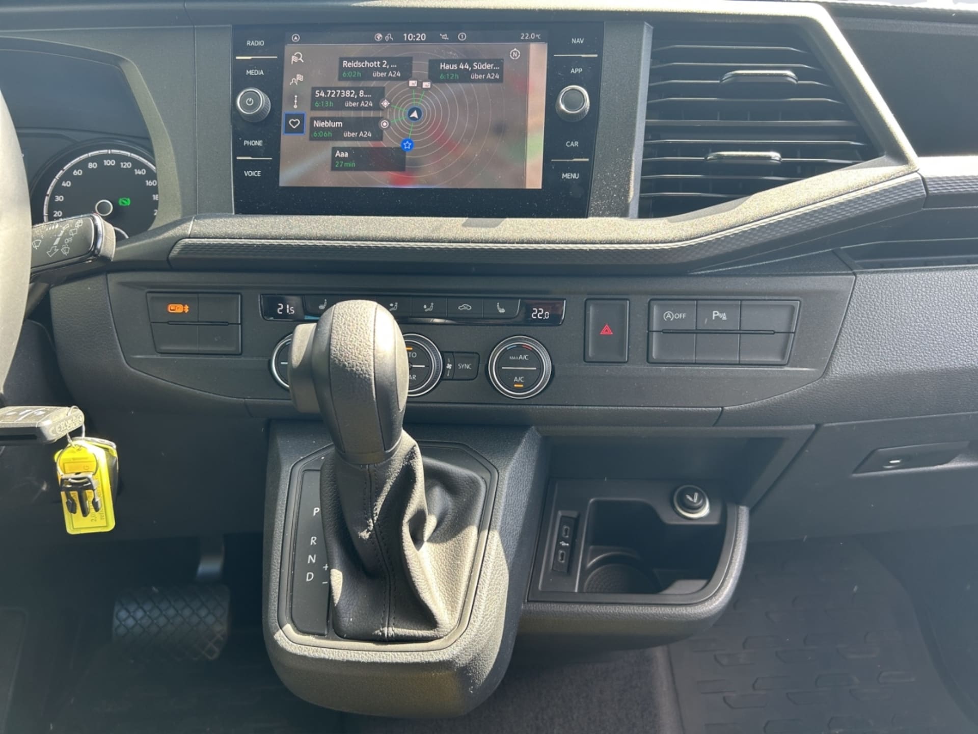 Volkswagen T6.1 California Beach