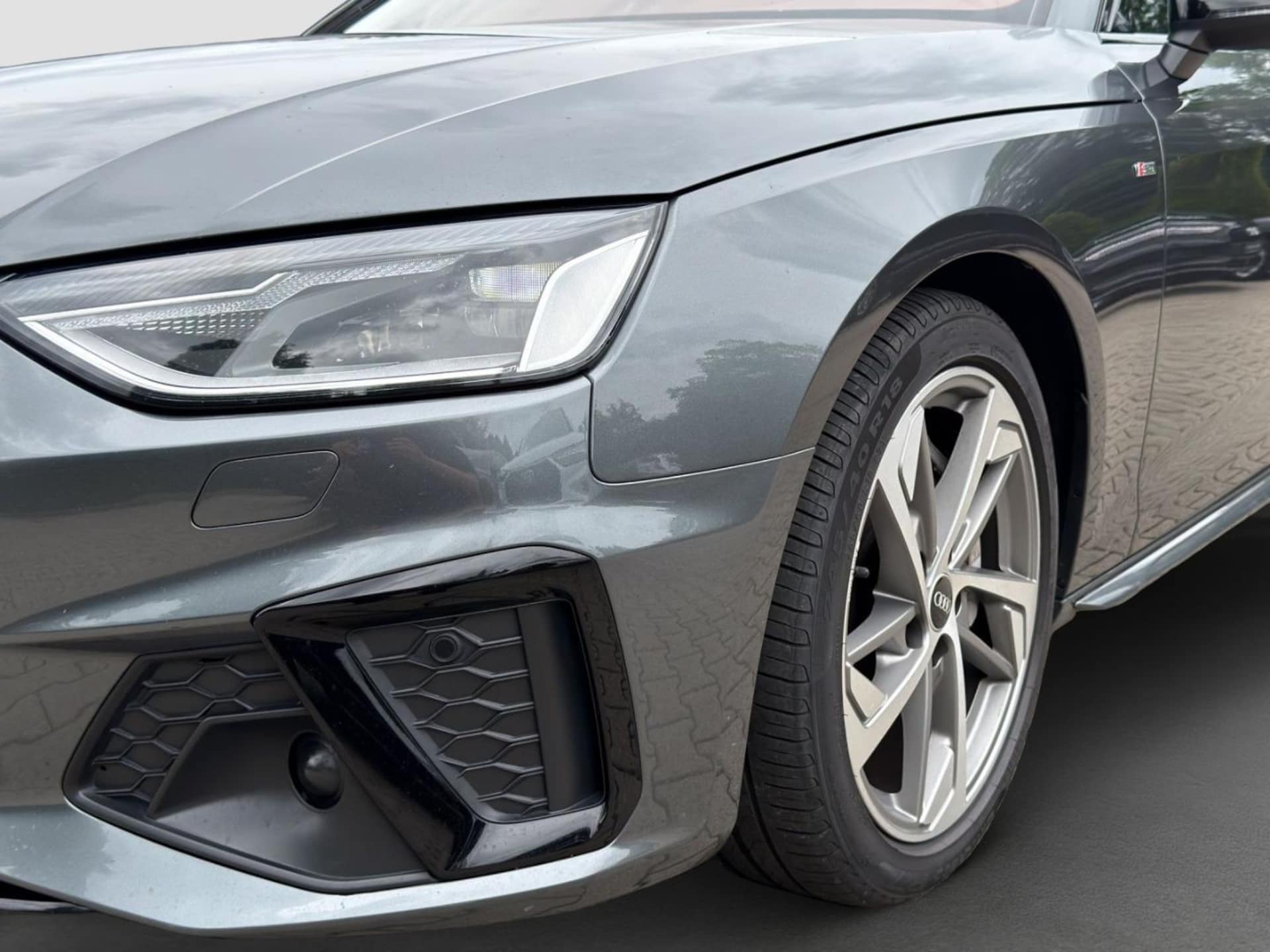 Audi A4 Avant S line