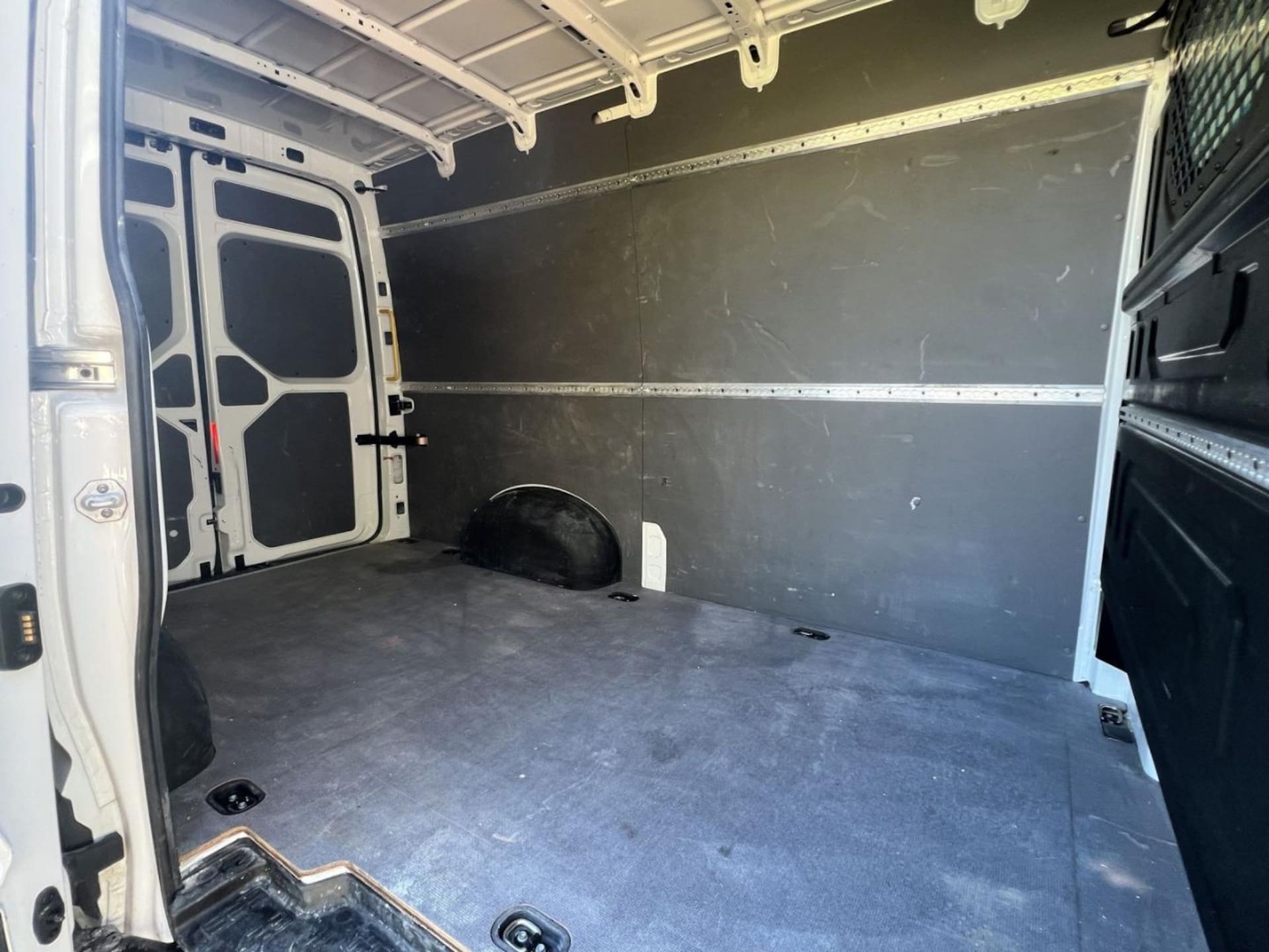 Volkswagen Crafter Kasten mittlerer Radstand
