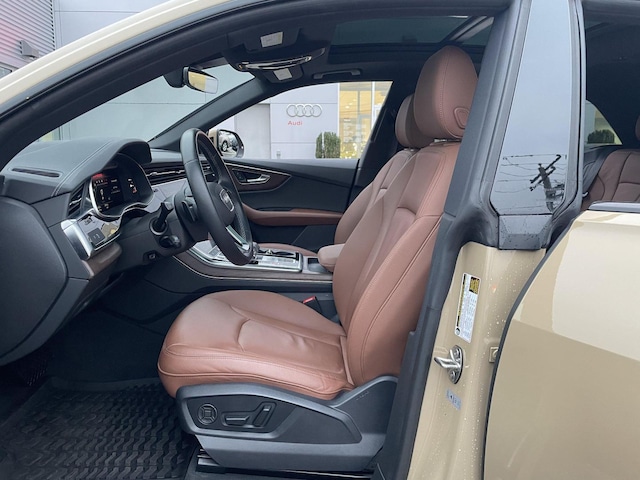 2025 Audi Q8 Premium - Photo 8
