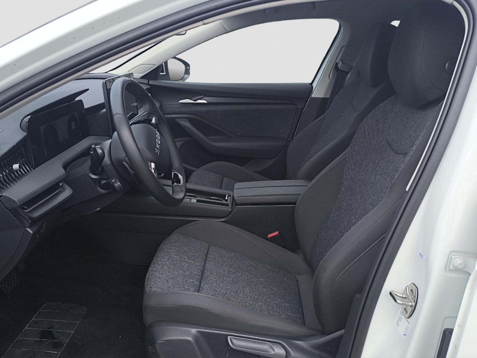 Škoda Superb Combi – Bild 13