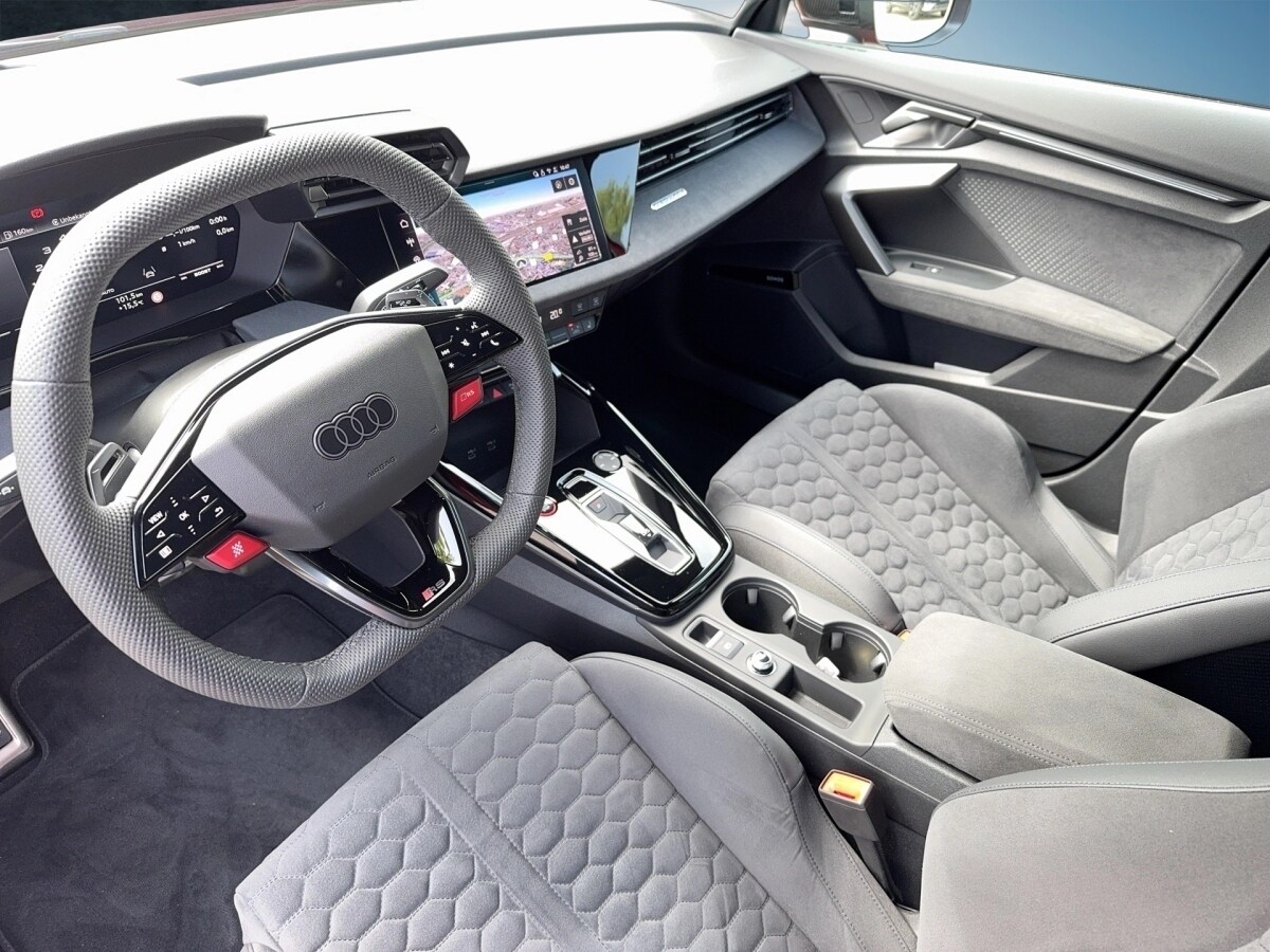 Image about Audi RS 3 Sportback TFSI quattro S tronic