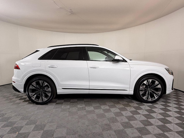 2026 Audi Q8 Premium Plus - Photo 8