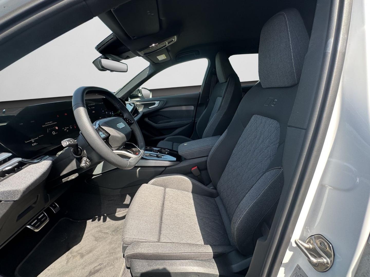 Bild über Audi A5 Avant TDI 150 kW S tronic - für weitere Informationen kontaktieren Sie den Audi Partner