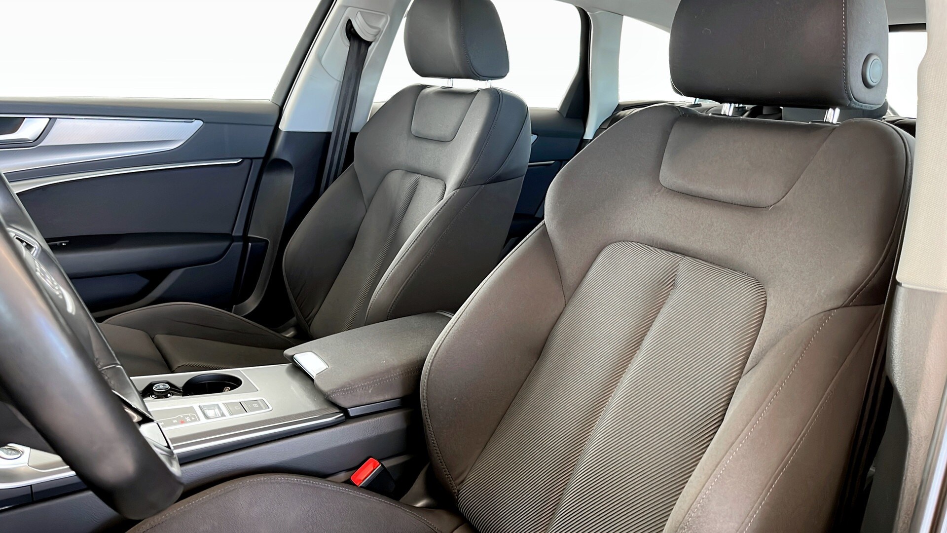 Bild som visar&nbsp;Audi A6 Avant&nbsp;A6 Avant 40 TDI quattro Proline Sport 204 hk S tronic - för mer information kontakta din Audi Partner