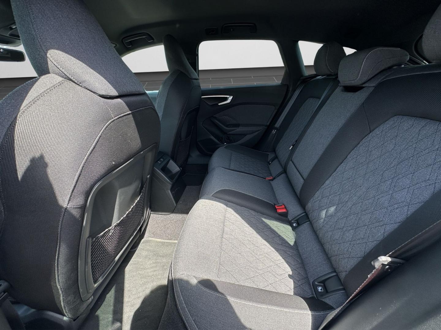 Bild über Audi A5 Avant TDI 150 kW S tronic - für weitere Informationen kontaktieren Sie den Audi Partner
