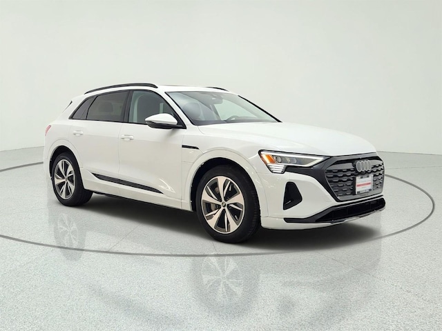 2024 Audi Q8 e-tron