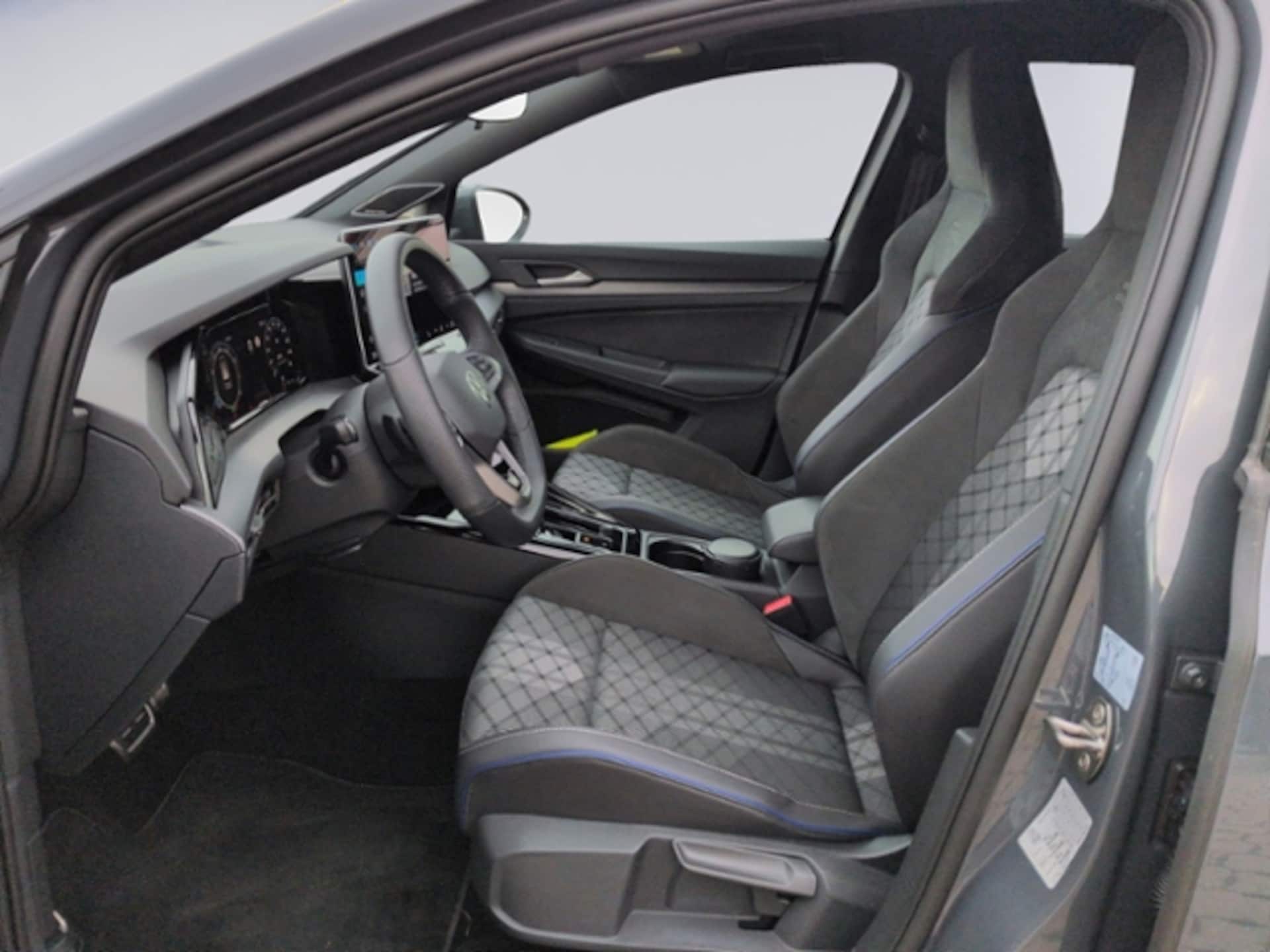 Volkswagen Golf Variant R-Line