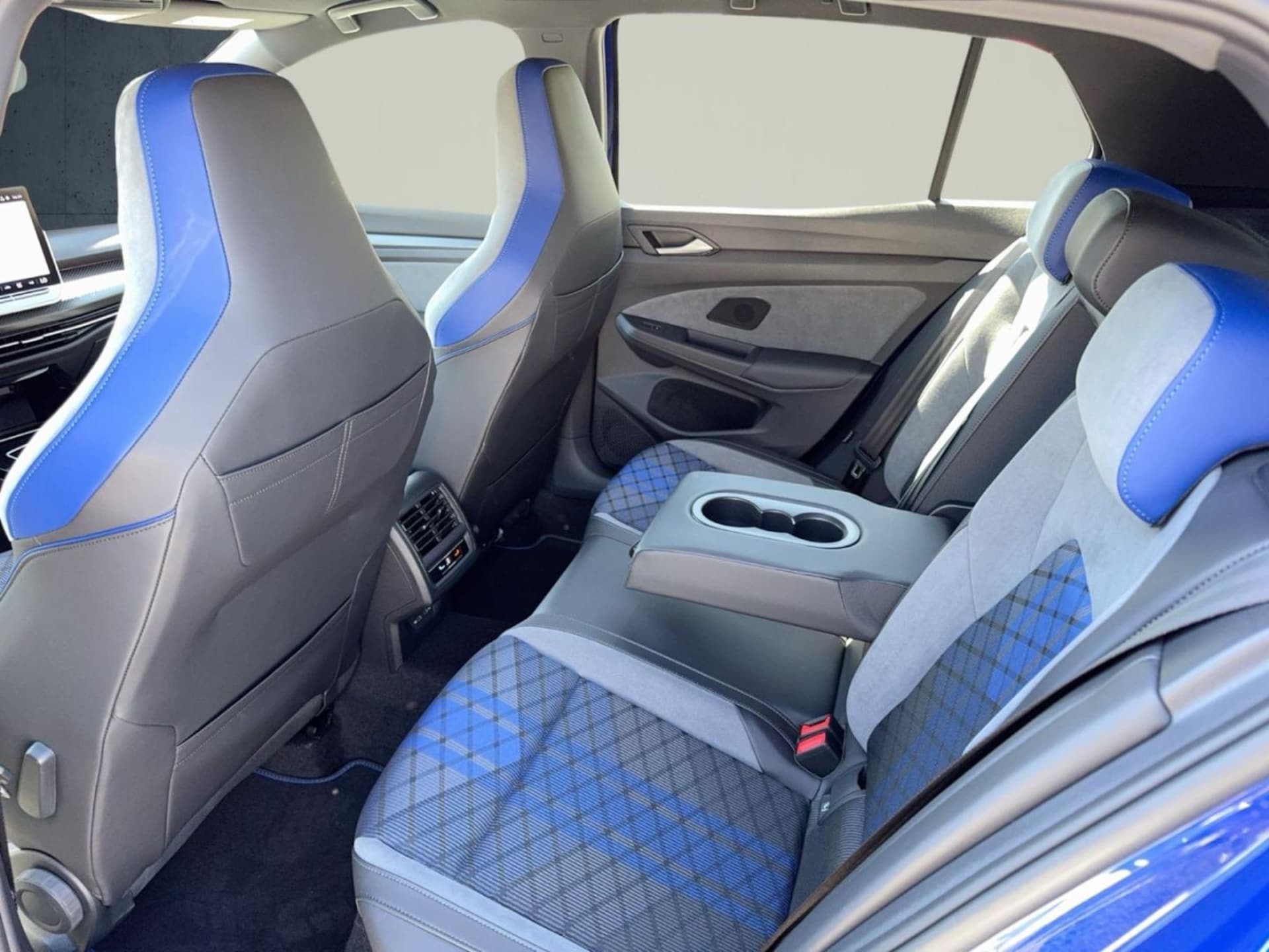 Volkswagen Golf R