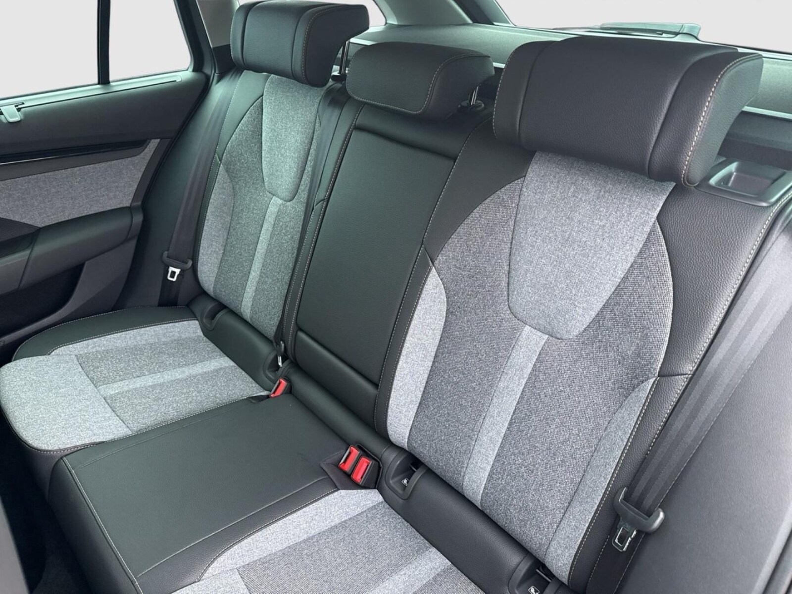 Škoda Octavia Combi – Bild 11