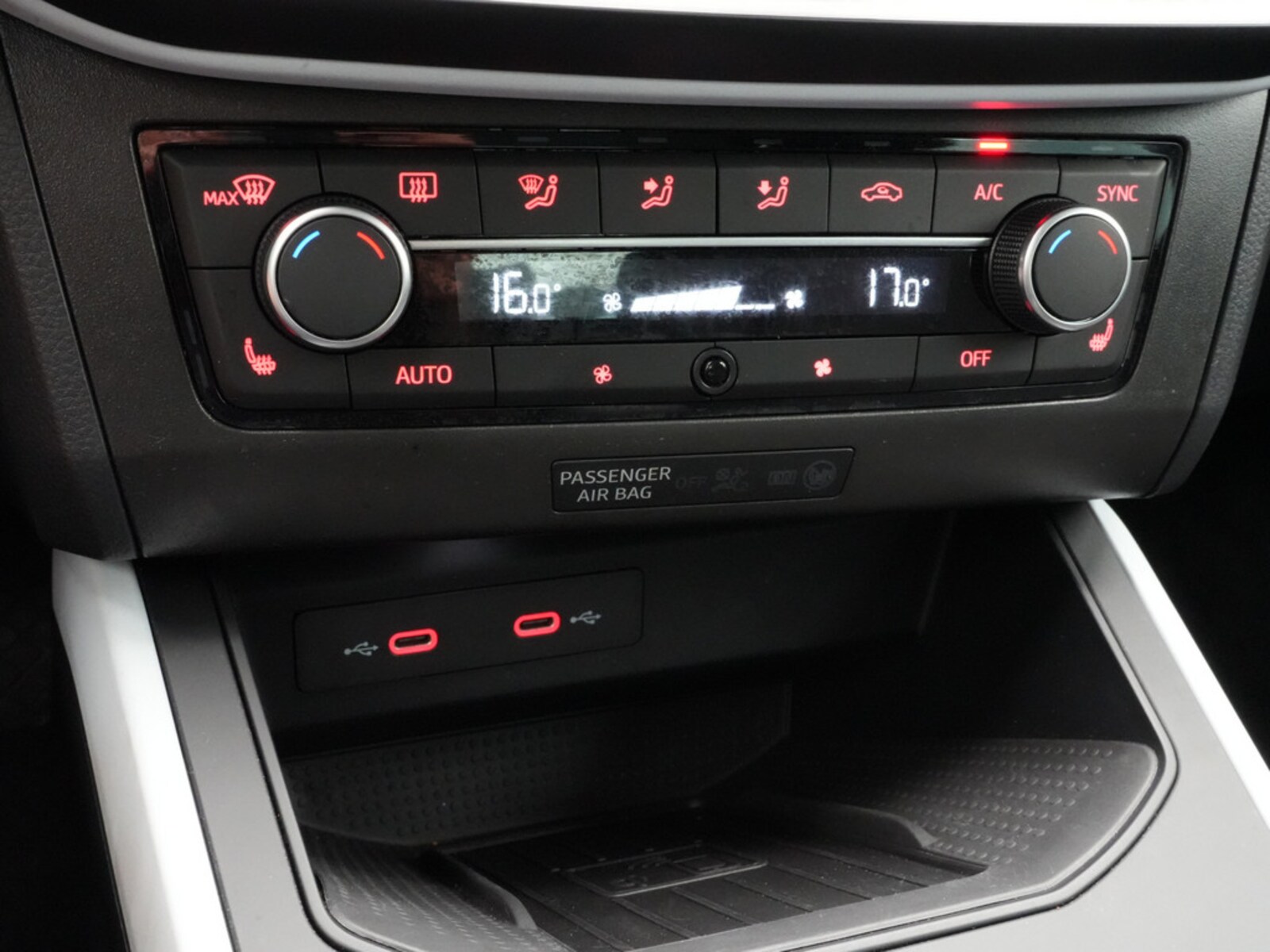 SEAT Arona – Bild 12