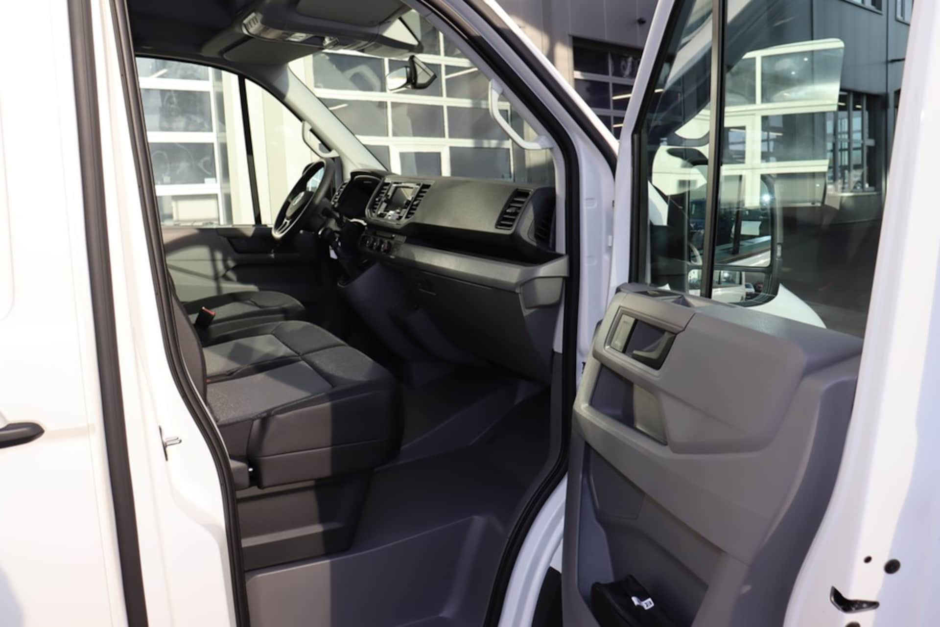 Volkswagen Crafter Kasten langer Radstand