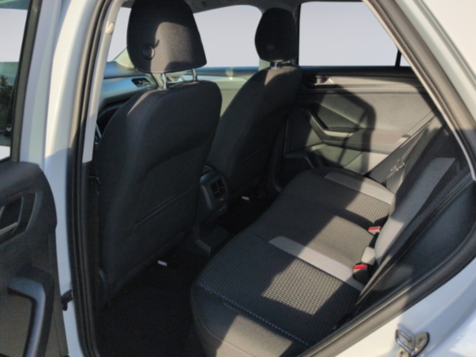 Volkswagen T-Roc Active