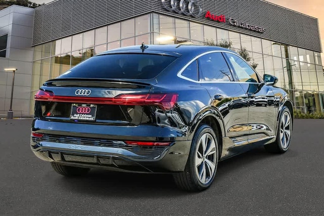 2024 Audi Q8 Sportback e-tron