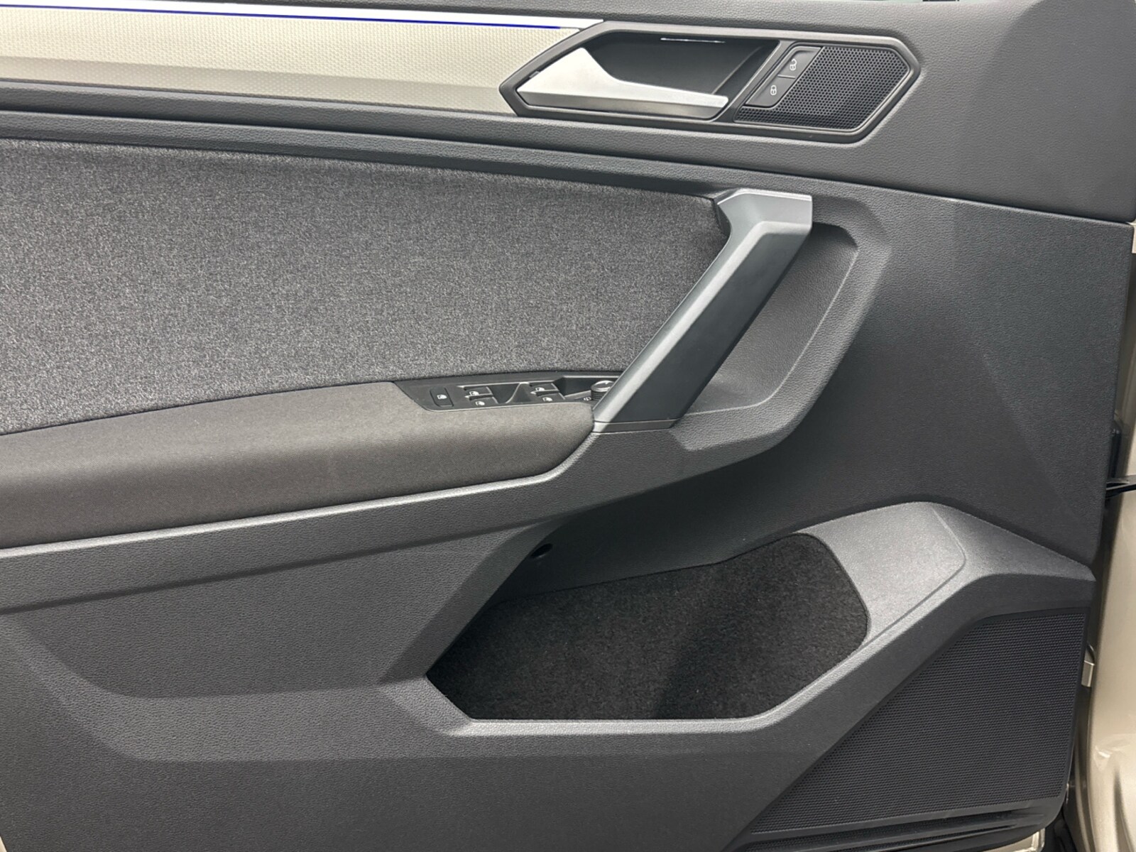 Volkswagen Tiguan – Bild 12