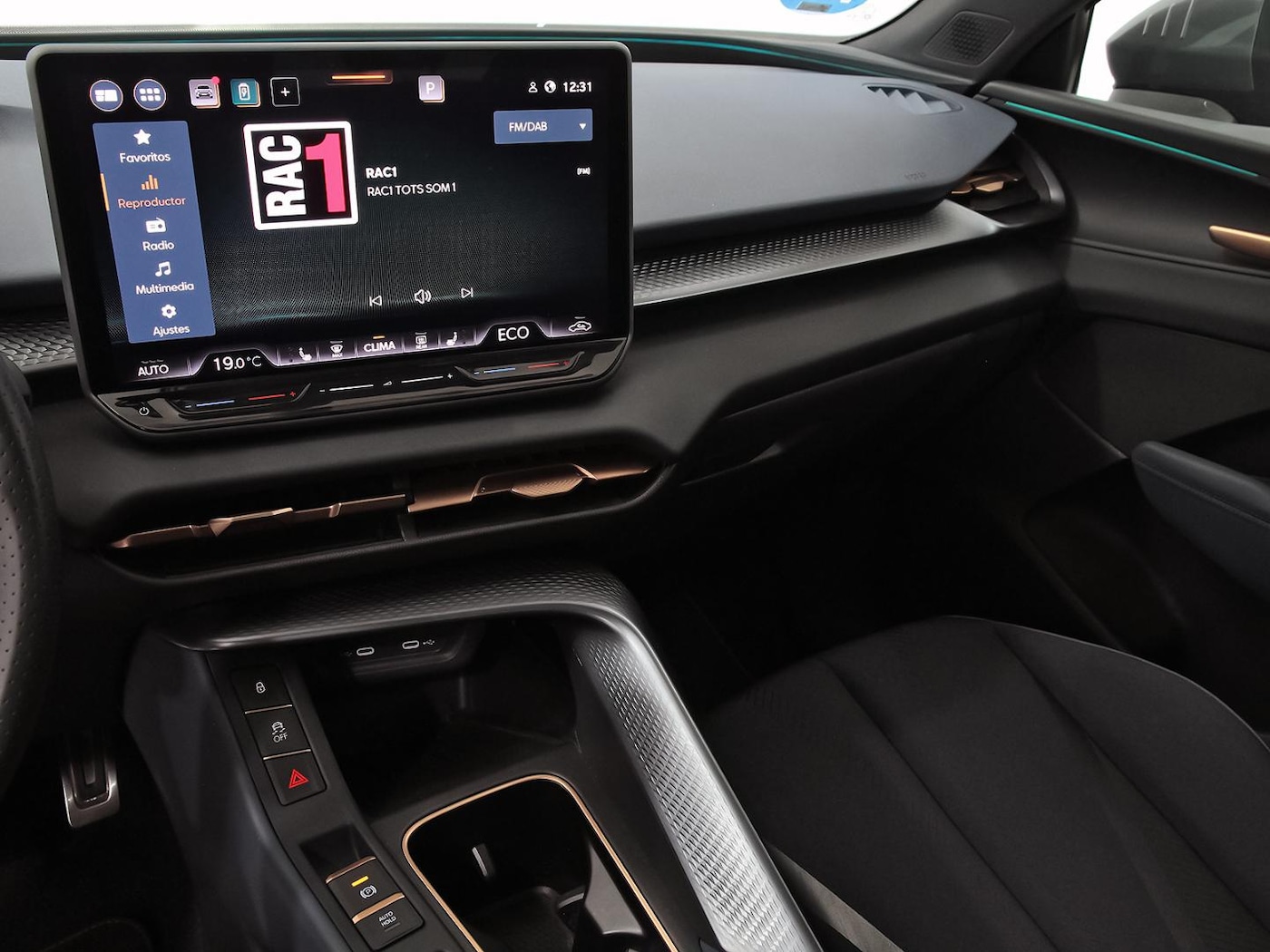 CUPRA Terramar 1.5 TSI e-Hybrid VZ DSG 200 kW (272 CV) — photo 10