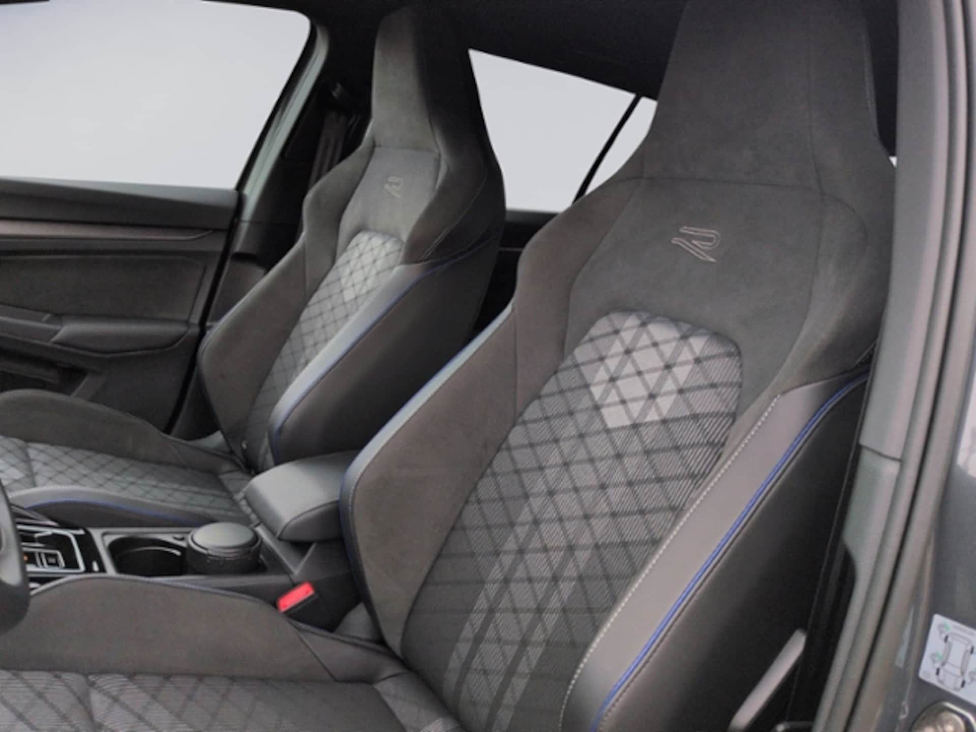 Volkswagen Golf Variant R-Line