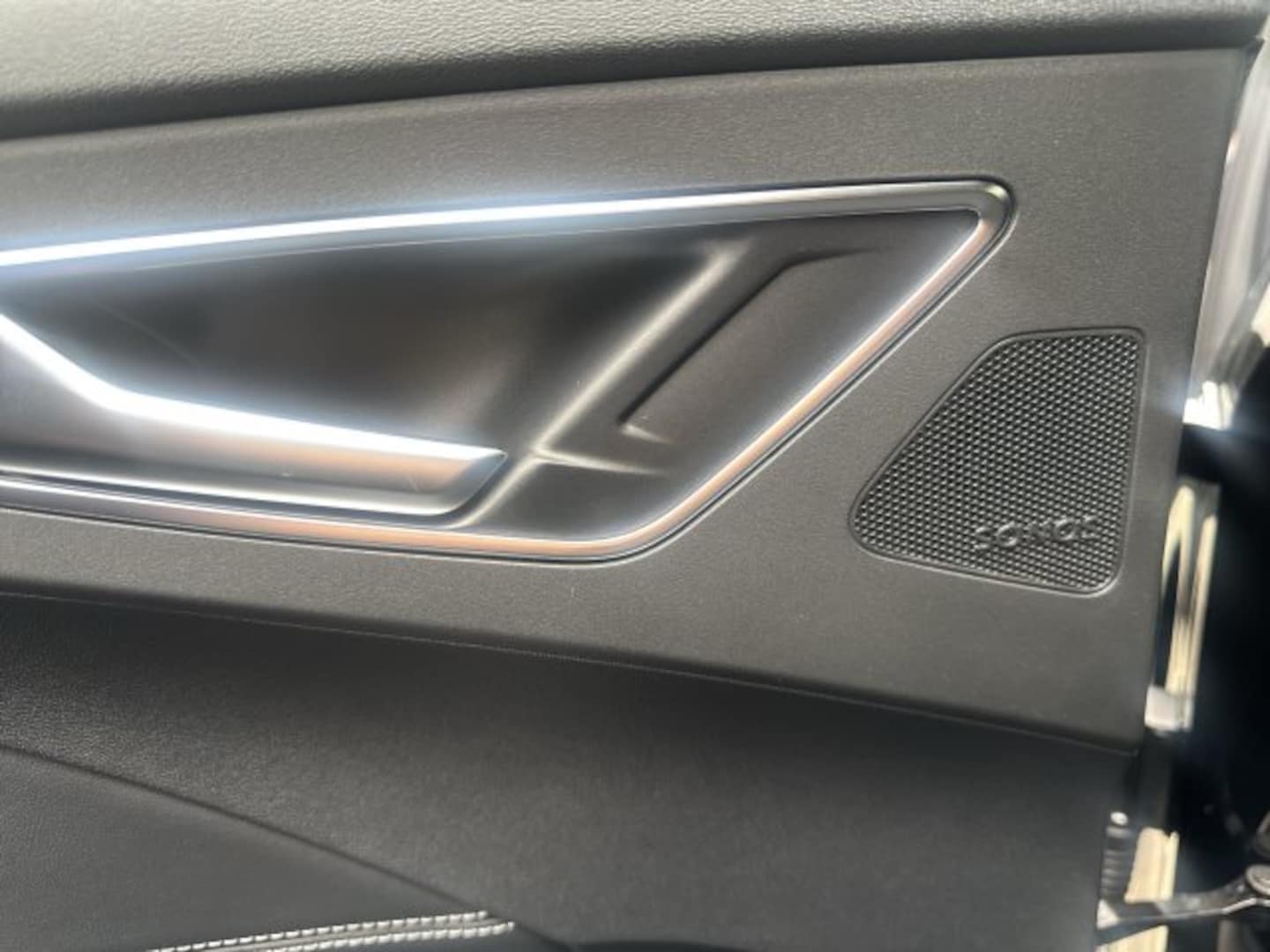 Bild über Audi Q4 SUV e-tron e-tron performance 210 kW - für weitere Informationen kontaktieren Sie den Audi Partner